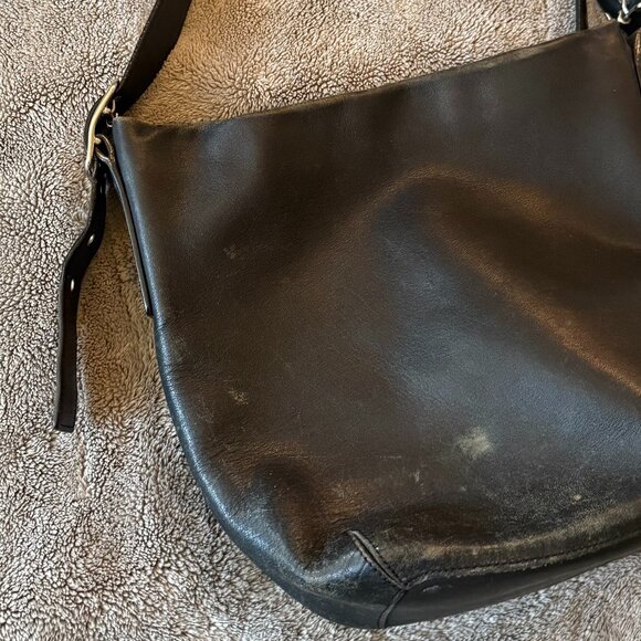 Black Leather Coach - Bucket Bag Style - Picture 3 of 7